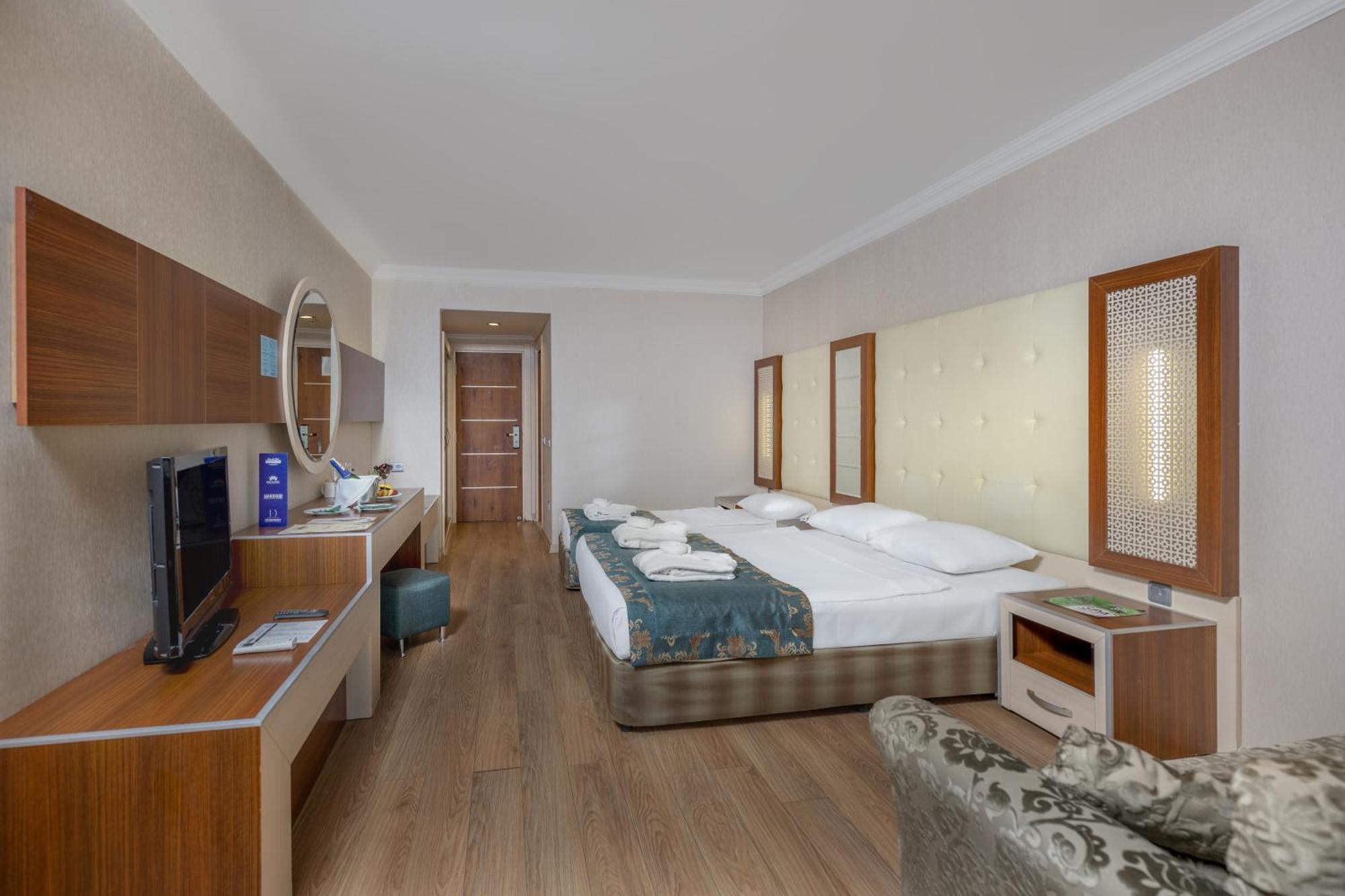 Beach Club Doganay Hotel Konakli Ngoại thất bức ảnh